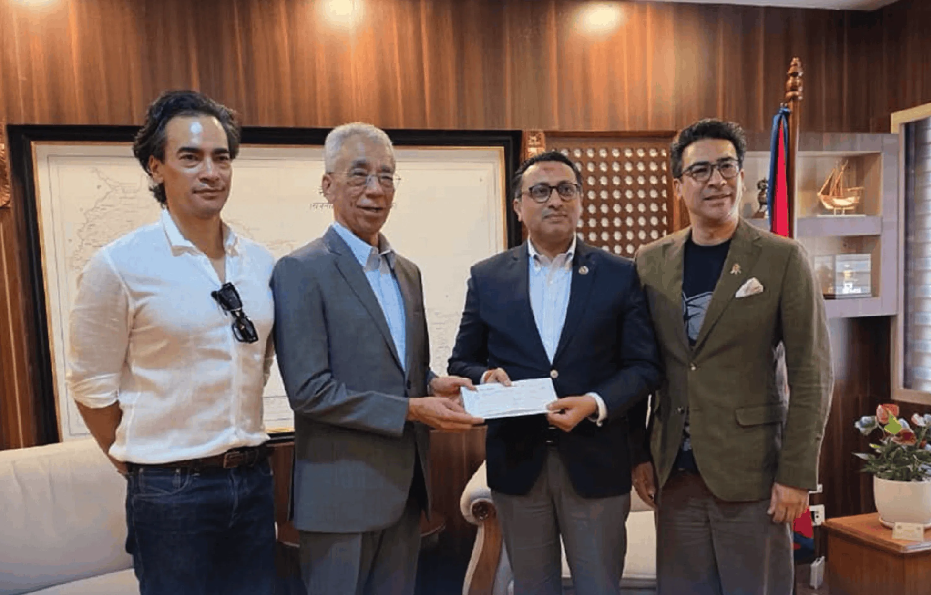 पद्म ज्योति समूहद्वारा बाढीपीडितका लागि एक करोड रुपैयाँ सहयोग